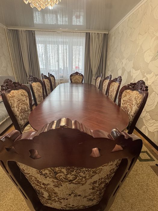 Стол со стулями (10 шт)