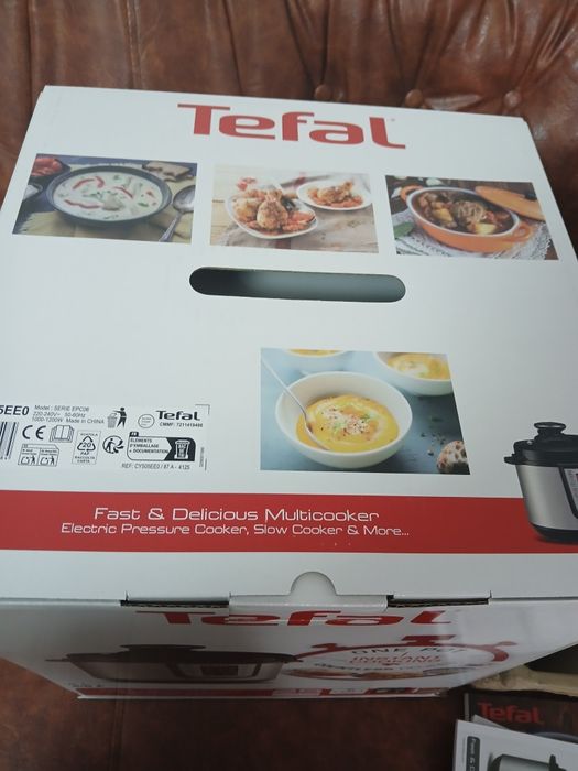 Multicooker Tefal neutilizat
