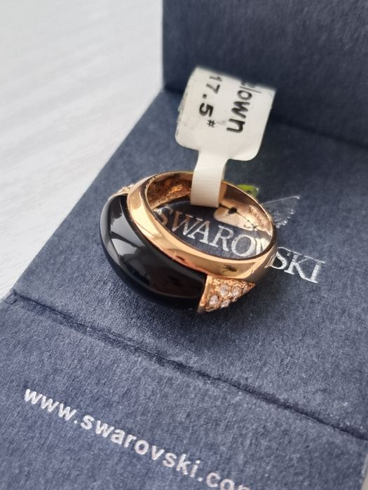 Продам кольца Swarovski