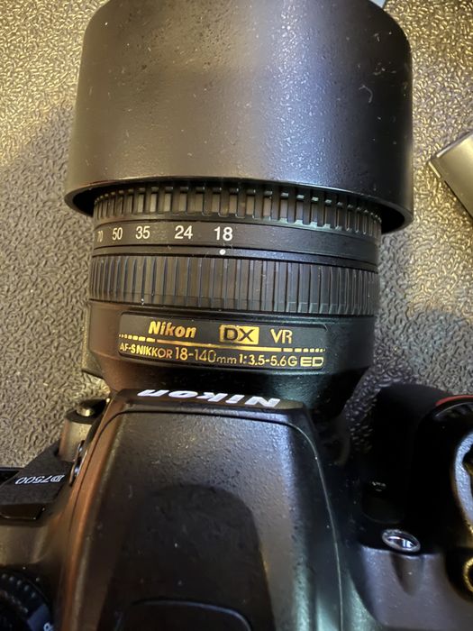 Nikon D7500 + 3 Obiective + Blitz SB-910 + Accesorii | Kit complet