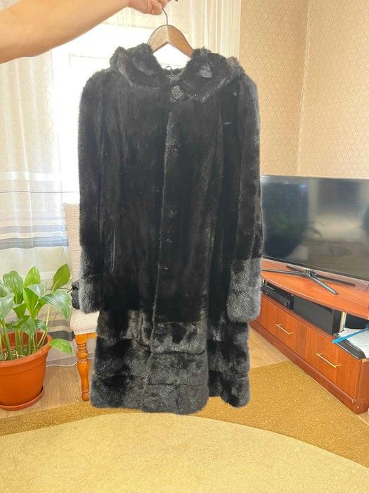 Продам шубу, женскую