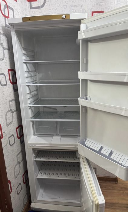 Продам холодильник