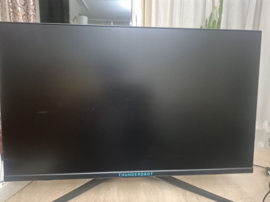 Монитор Thunderobot