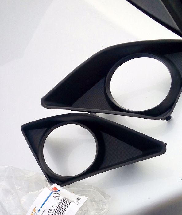 Оправа ПТФ ободки крышки туманок Королла 150 Corolla 07-10