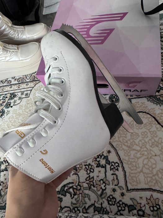 Продам коньки для фигурнорного катания 29 размер