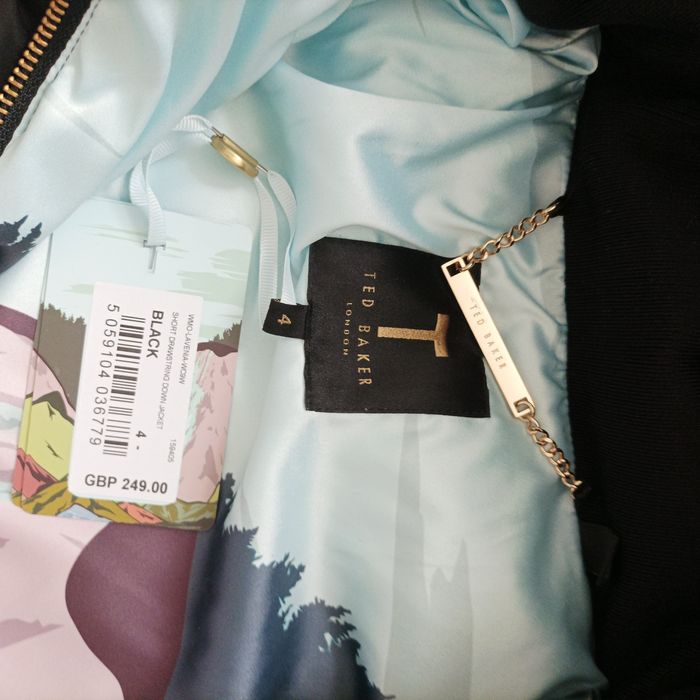 Ted Baker пухенка L/ХЛ размер