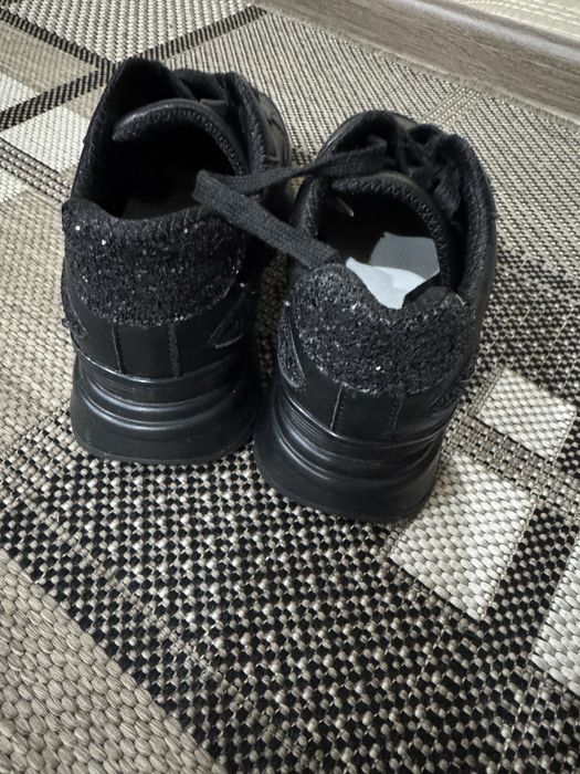 Кроссовки женские, 36 размер