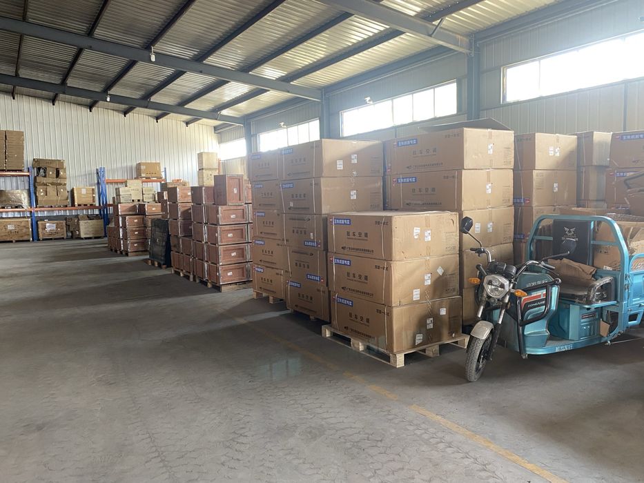 Запчасти погрузчик экскаватор каток грейдер