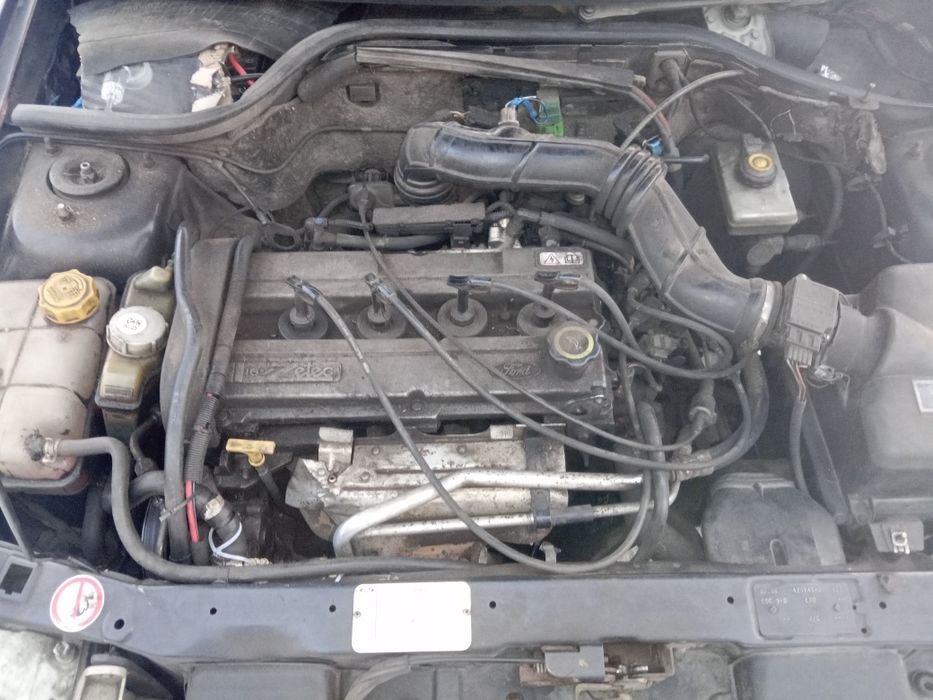 Продам форд эскорт