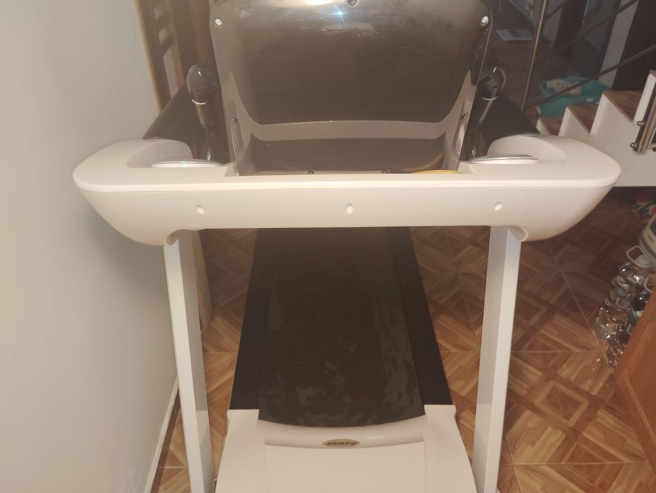 Banda electrică de alergat Actuell DT350B