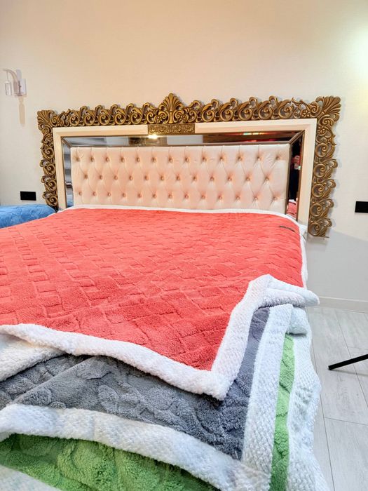 Barcha kutgan barashkalar, 16 xil rassvetkada

2 kishilik razmer 200x2