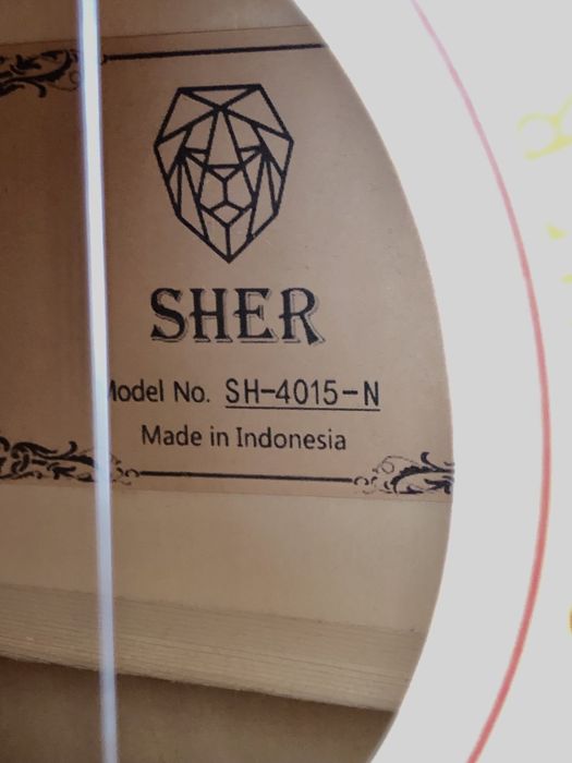 Gitara akusticheskiy