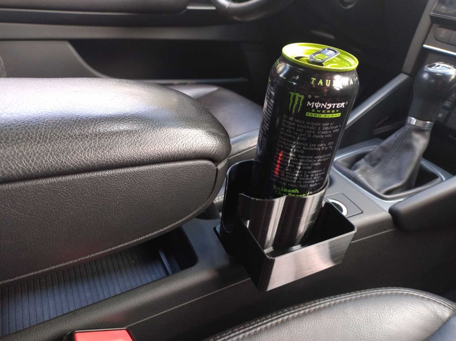 3D принтирана стойка за чаши за audi a3 8p