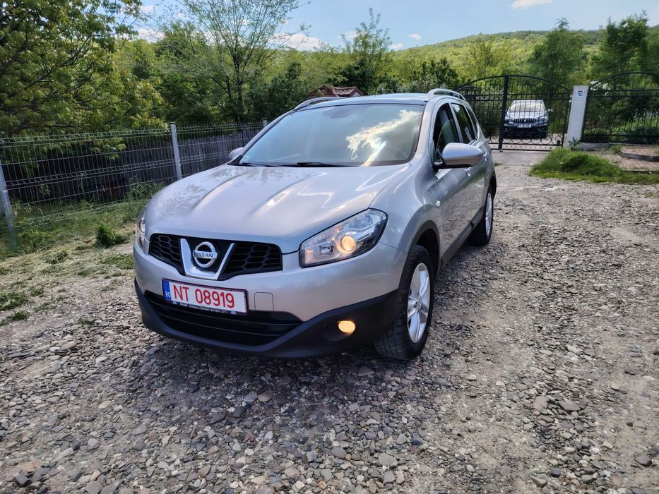 ** Nissan Qashqai 7 locuri 1.5 diesel **