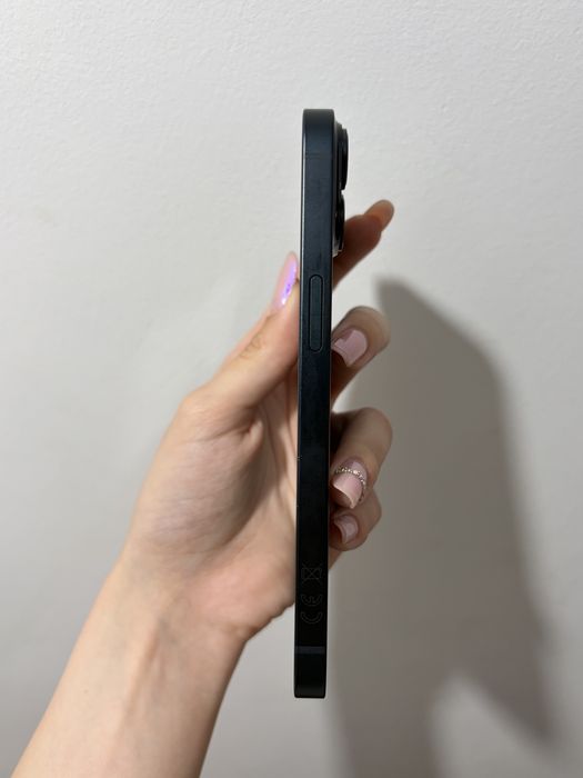 iPhone 14 – Stare impecabilă, fără zgârieturi, funcționează perfect