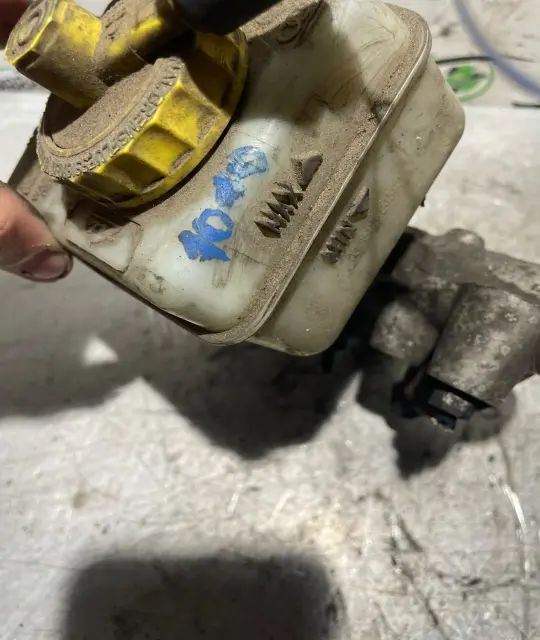 Pompa servofrana 03 3508 84591 Volkswagen VW Golf 2000 1.4 MT (75 hp)