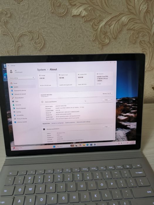 Microsoft Surface Book 2