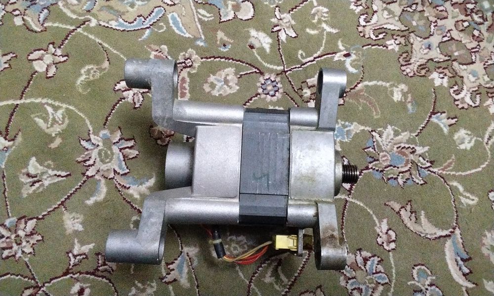 Мотор от стиральной машины ходпоинд Аристон