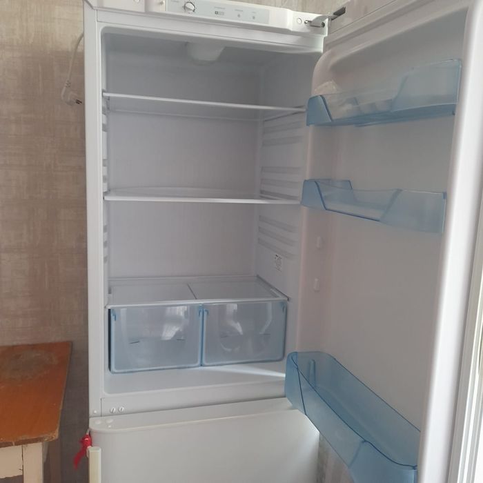 Продам холодильник бирюса в рабочем состоянии