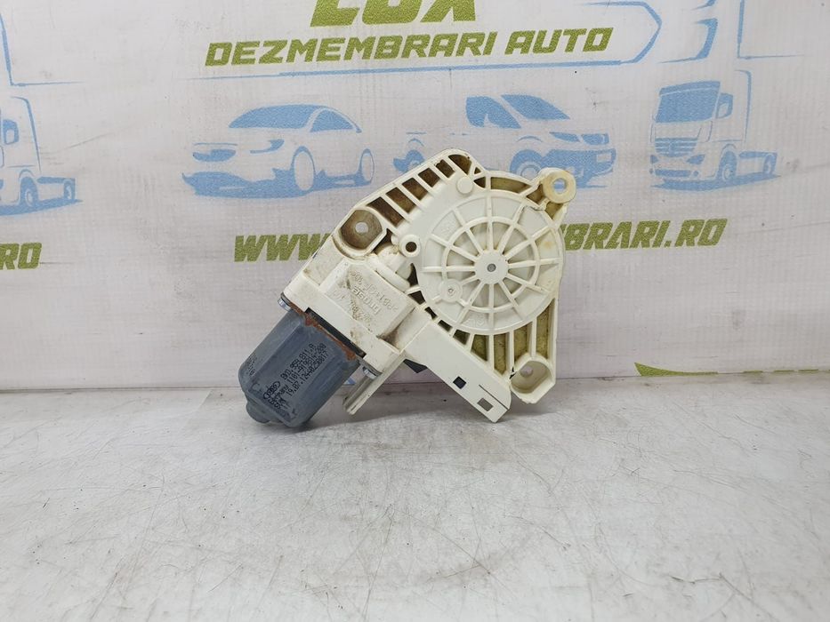 Motoras macara geam spate 8k0959811a Audi A4 B8/8K [2007 - 2011]