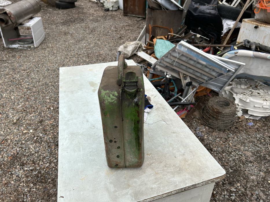 Продам канистру