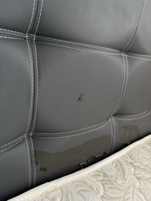 Продам спальный гарнитур  с кроватью