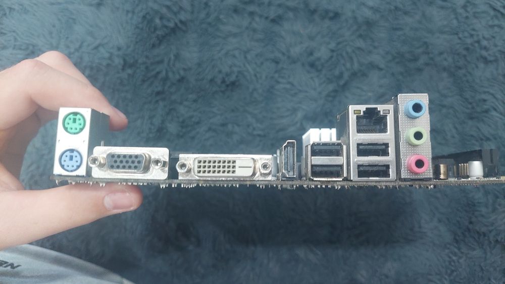 Материнская плата ASRock 760GM-HDV