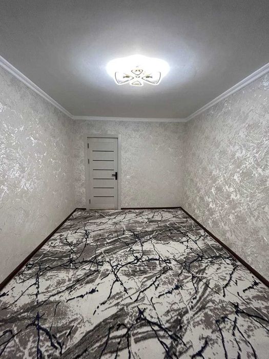 Buxoroda kvartira xonadon uy sotiladi 2 xonali 52m² 1-qavat.