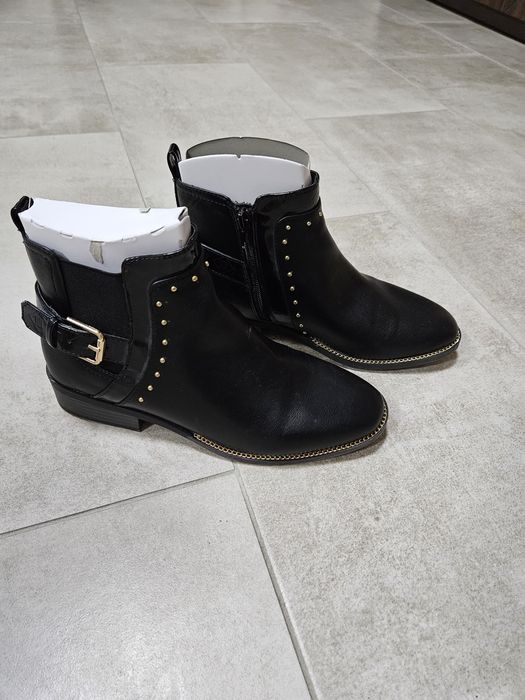 Боти River Island