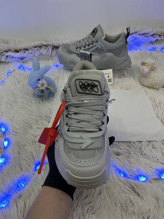 Off White odsy 1000
