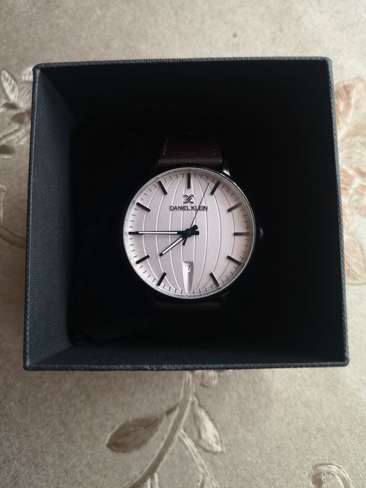Ceas Daniel Klein