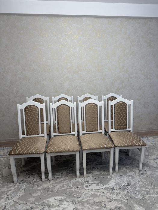 Продам Стулья 8 шт
