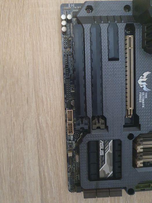 Placa de baza  asus gryphon z97