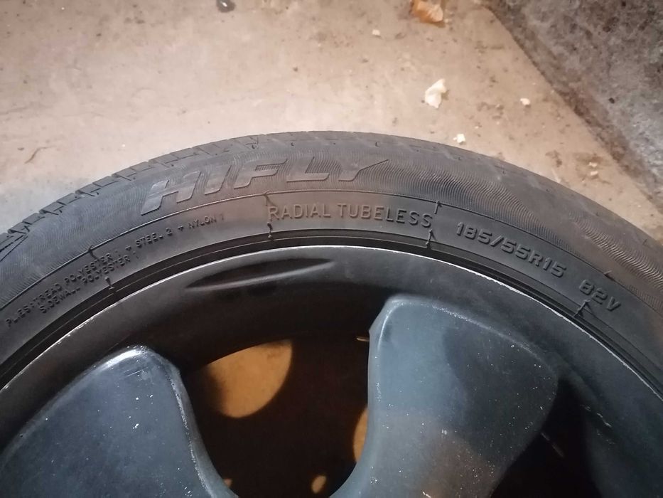 Гуми с джанти 185 55 15
