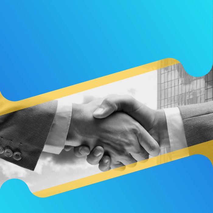 Подбор продавцов в магазины одежды. Готовая база. Быстро.