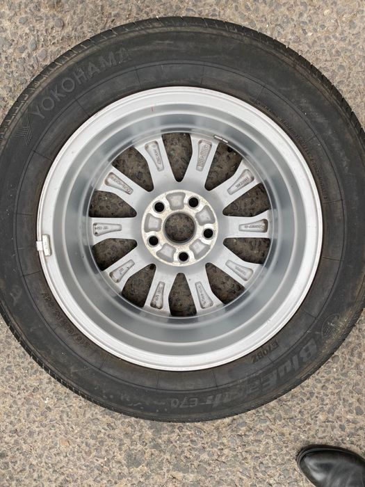 Диск с шиной оригинал новый. 1-штук.