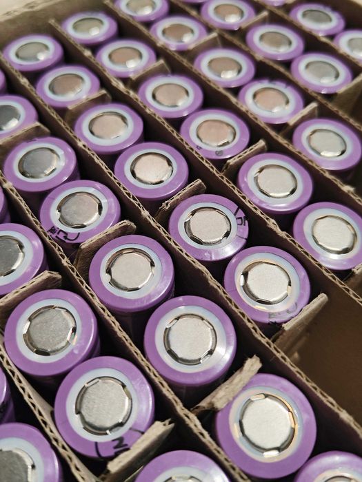 Аккумуляторы 18650 на 1300 мАч.