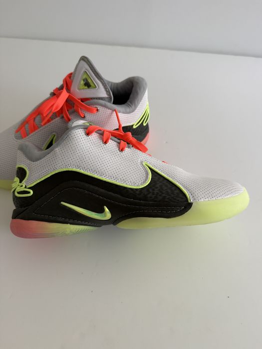Nike Lebron marimea 42 si 42,5 noi, originali