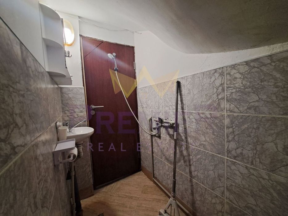 Дава се под наем Етаж от къща в Варна, Аспарухово - 60 кв.м за 398.82 € - Снимка #8