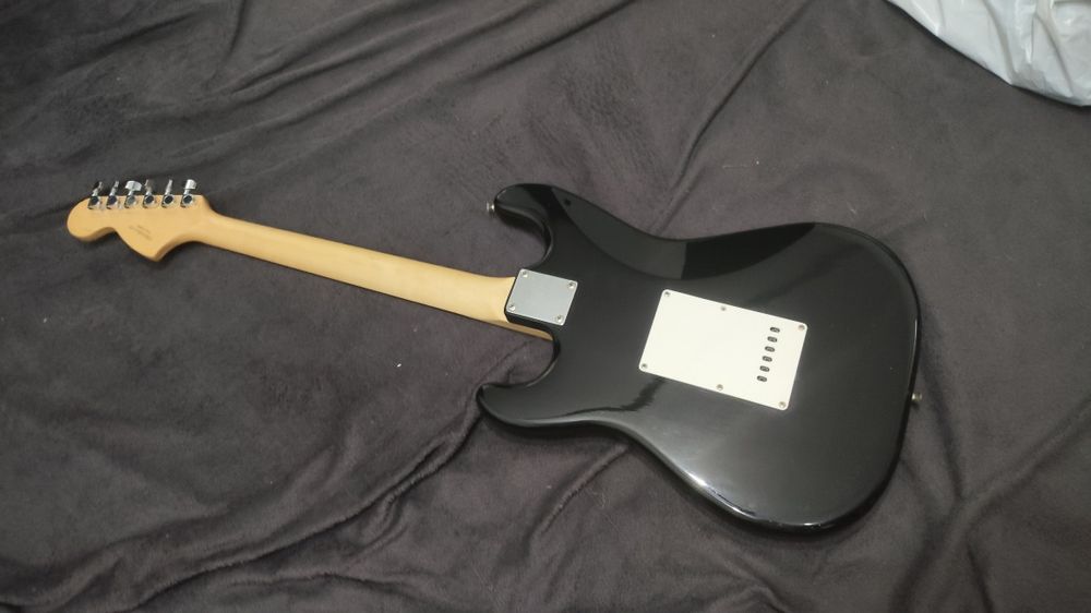 Squier afiniti в красивом  цвете