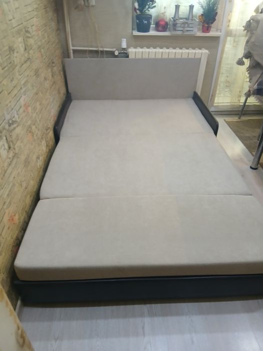 Разтегателно канапе