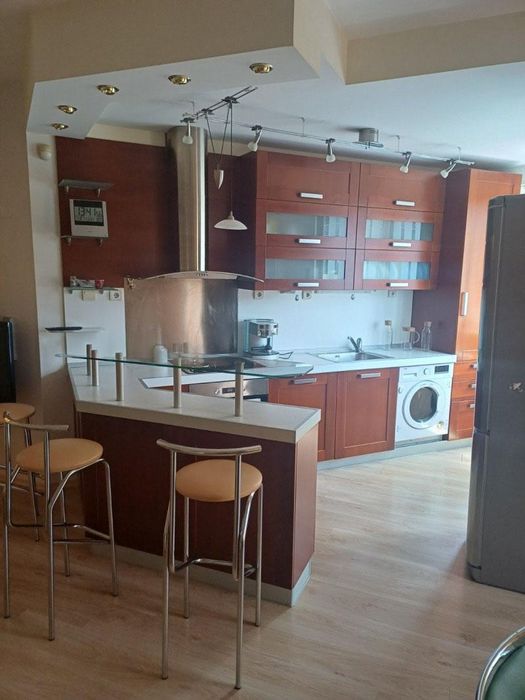 Дава се под наем Тристаен апартамент в София, Витоша - 117 кв.м за 949 € - Снимка #3