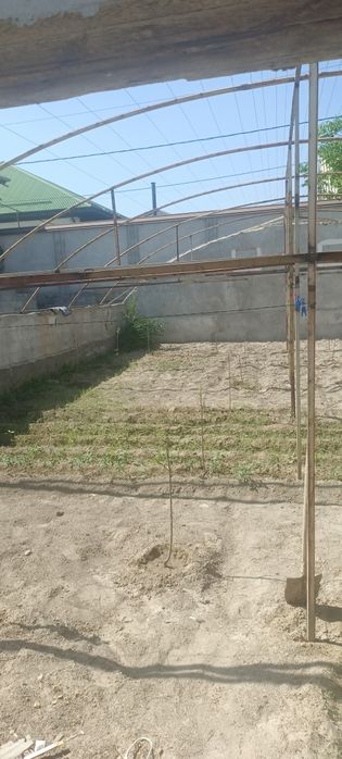 Teplitsa, kontener materialdan