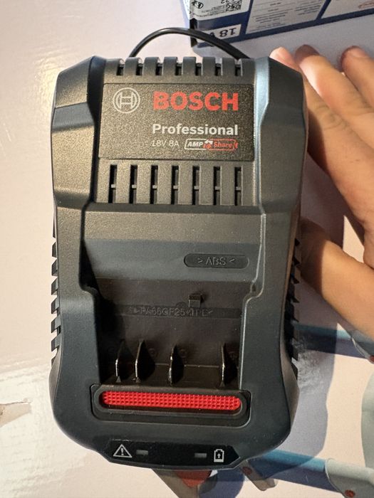 Батерия 5Ah 2бр + зарядно