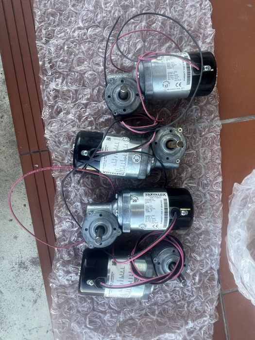 Motor electric cu reductor  24v