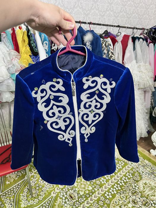 Казакша киымдер жалга бериледы