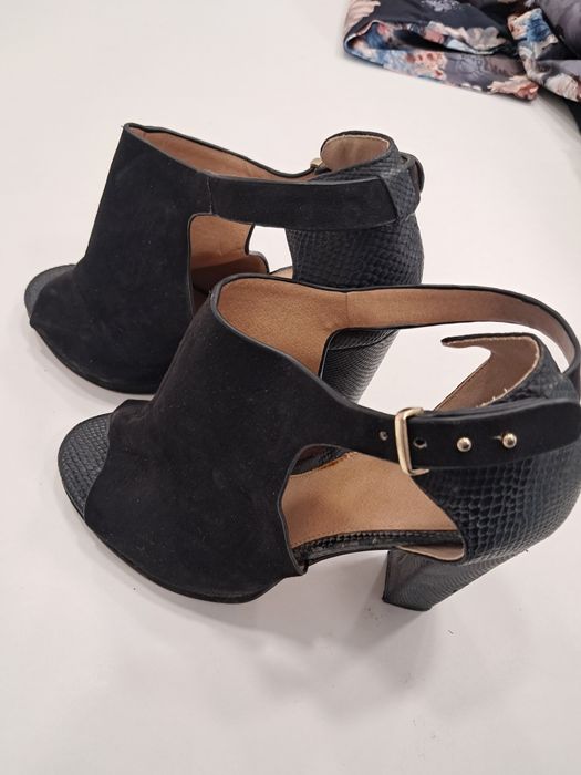 Botine deschise marimea 37