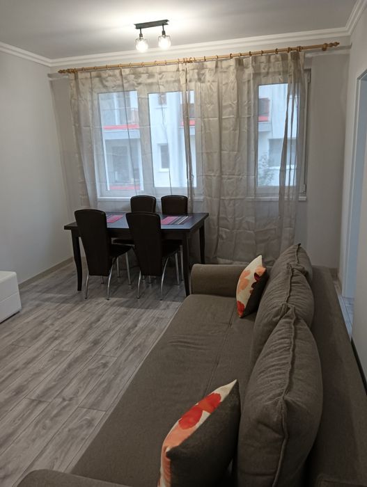 Apartament de închiriat