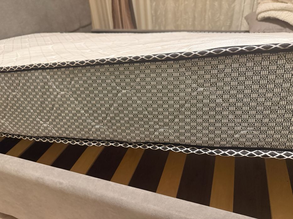 Матрас новый продам