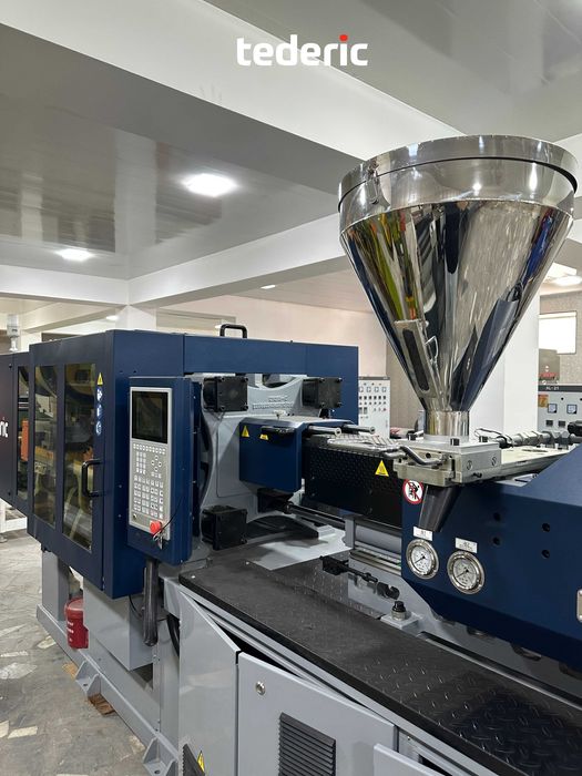 Термопластавтомат TEDERIC 130 тонн (ТПА)